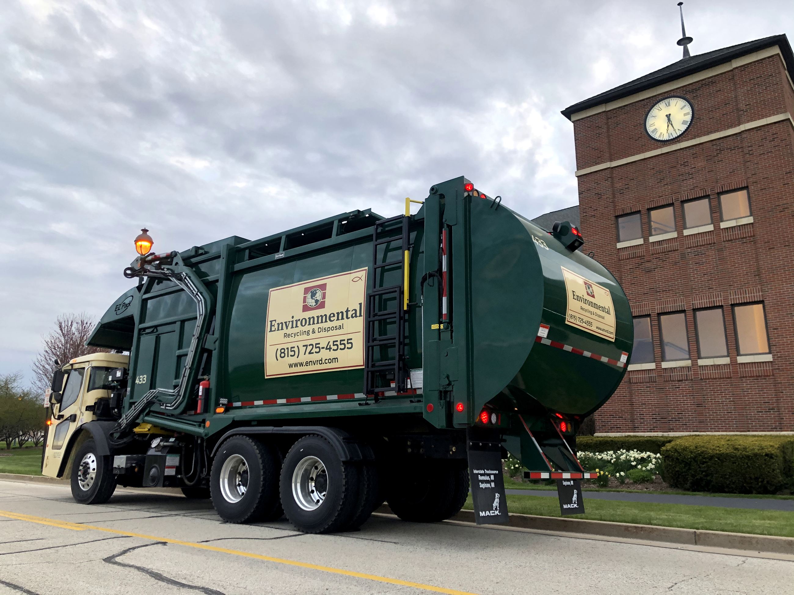 Environmental Recycling & Disposal Truck